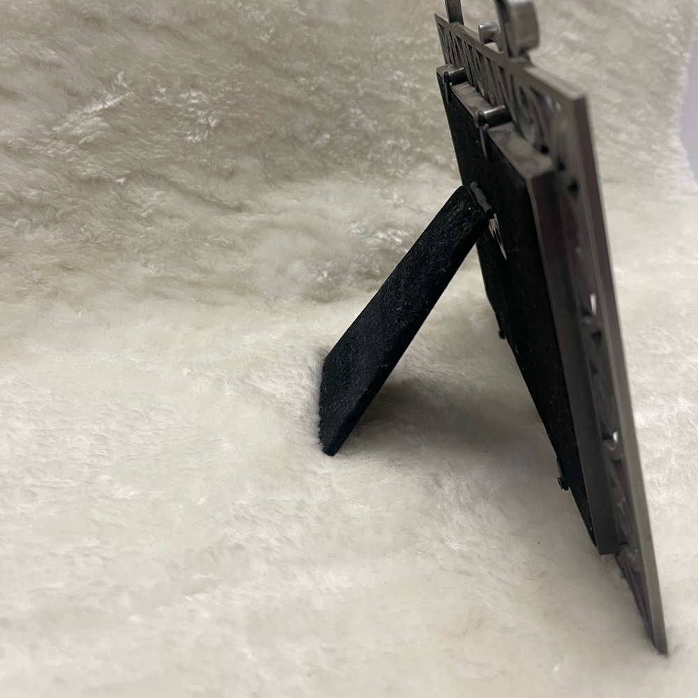 Friends Metal Frame - Picture 6 of 6